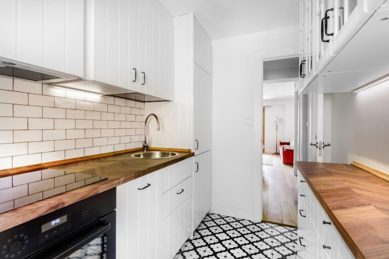 Apartment Duplex 12 *